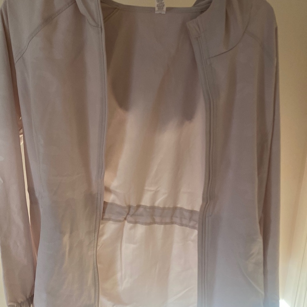 Light rain jacket